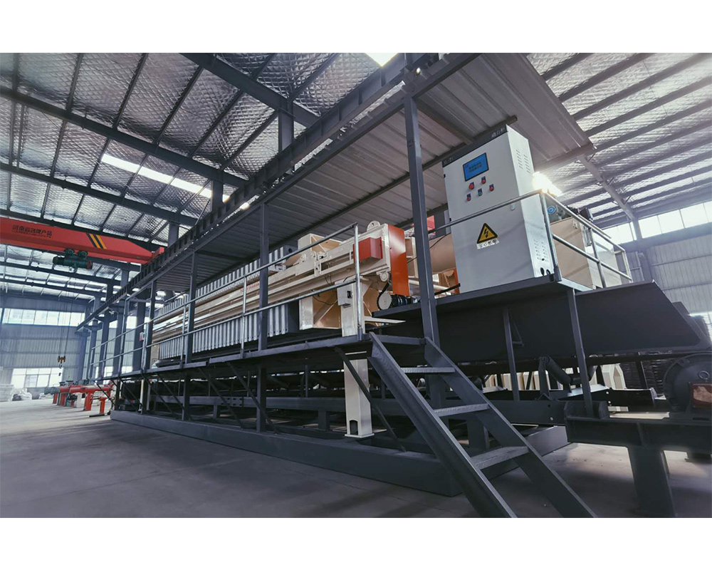 MOBILE FILTER PRESS MACHINE
